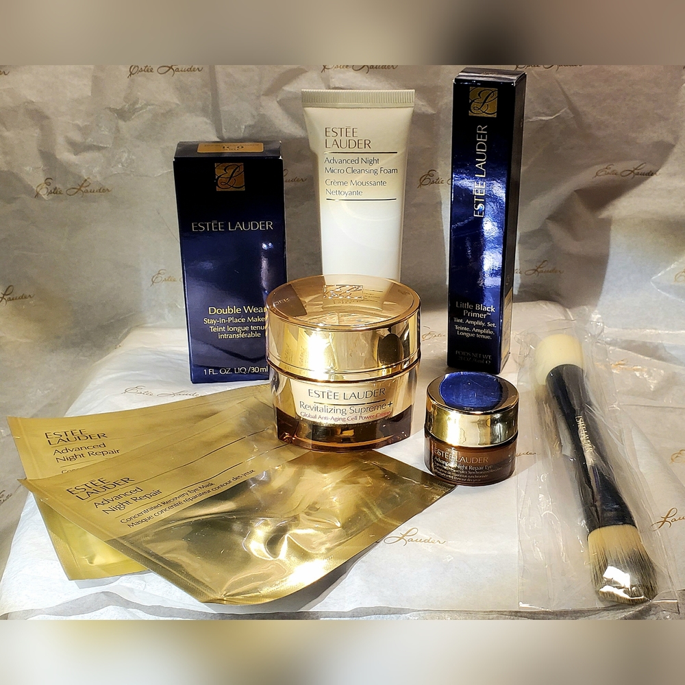 Estee Lauder Bundle 8 pieces All Brand New Never Been Used